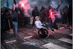 1-Véronique_Re_L'handicapé_Diplome_reportage