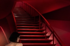 8-Jean_Banq_Escalier_rouge
